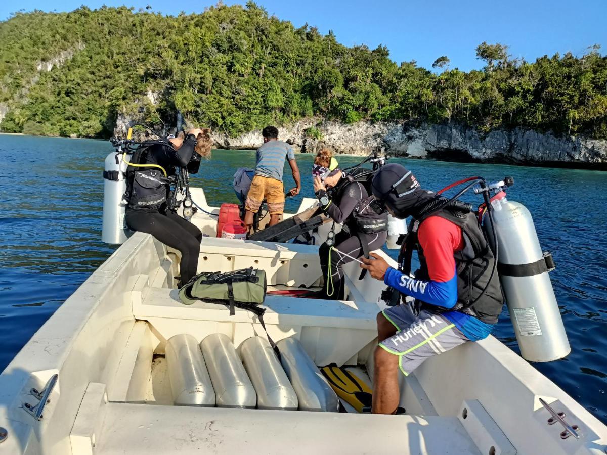 Warahnus Dive Homestay Kri Ngoại thất bức ảnh