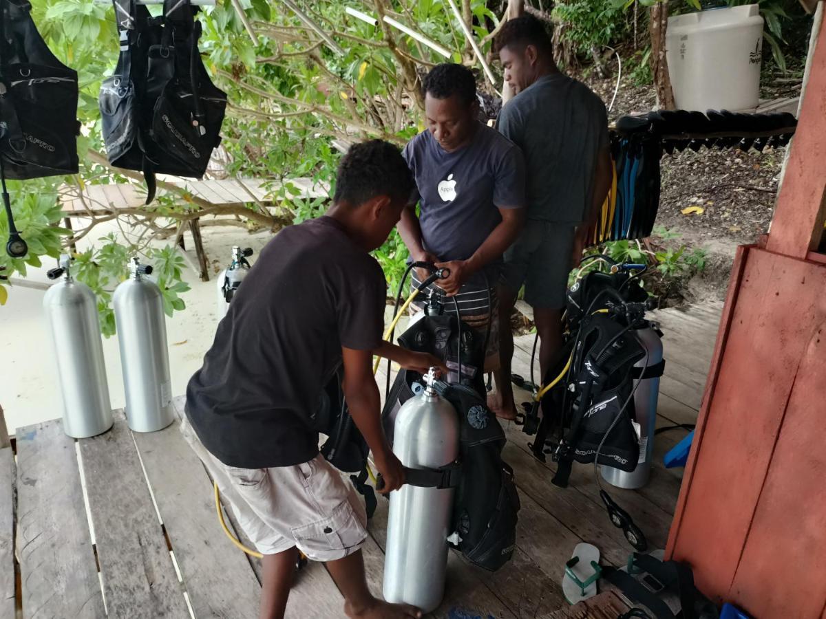 Warahnus Dive Homestay Kri Ngoại thất bức ảnh